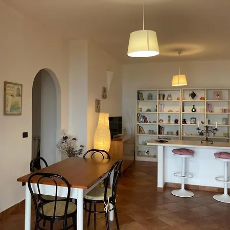 Stefania Apartment *